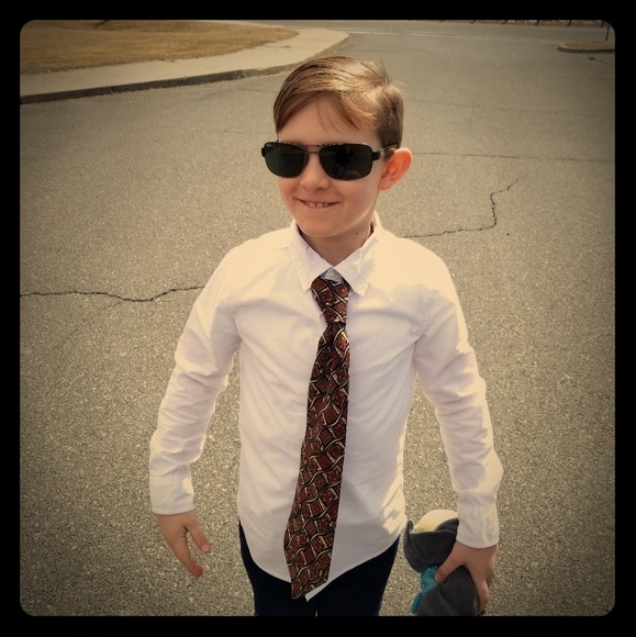 Meet your Posher, Nichole - Picture 1 of 2